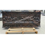 Eritellimusel viimase õhtusöömaaja hauakivi